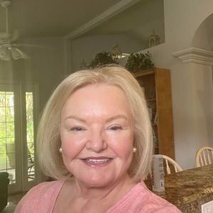 Meet your Posher, Linda